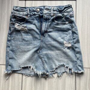 American Eagle jean skirt Women's  2 Super Stretch Hi-Rise Mini fray
